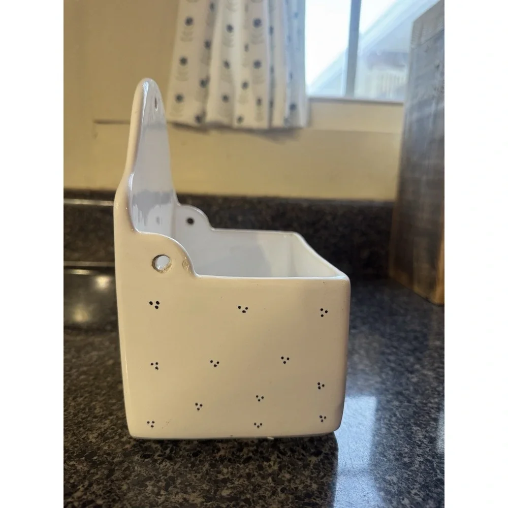 Vintage Williams Sonoma Ceramic/Porcelain Hanging Salt Box/ Wall Pocket NO LID